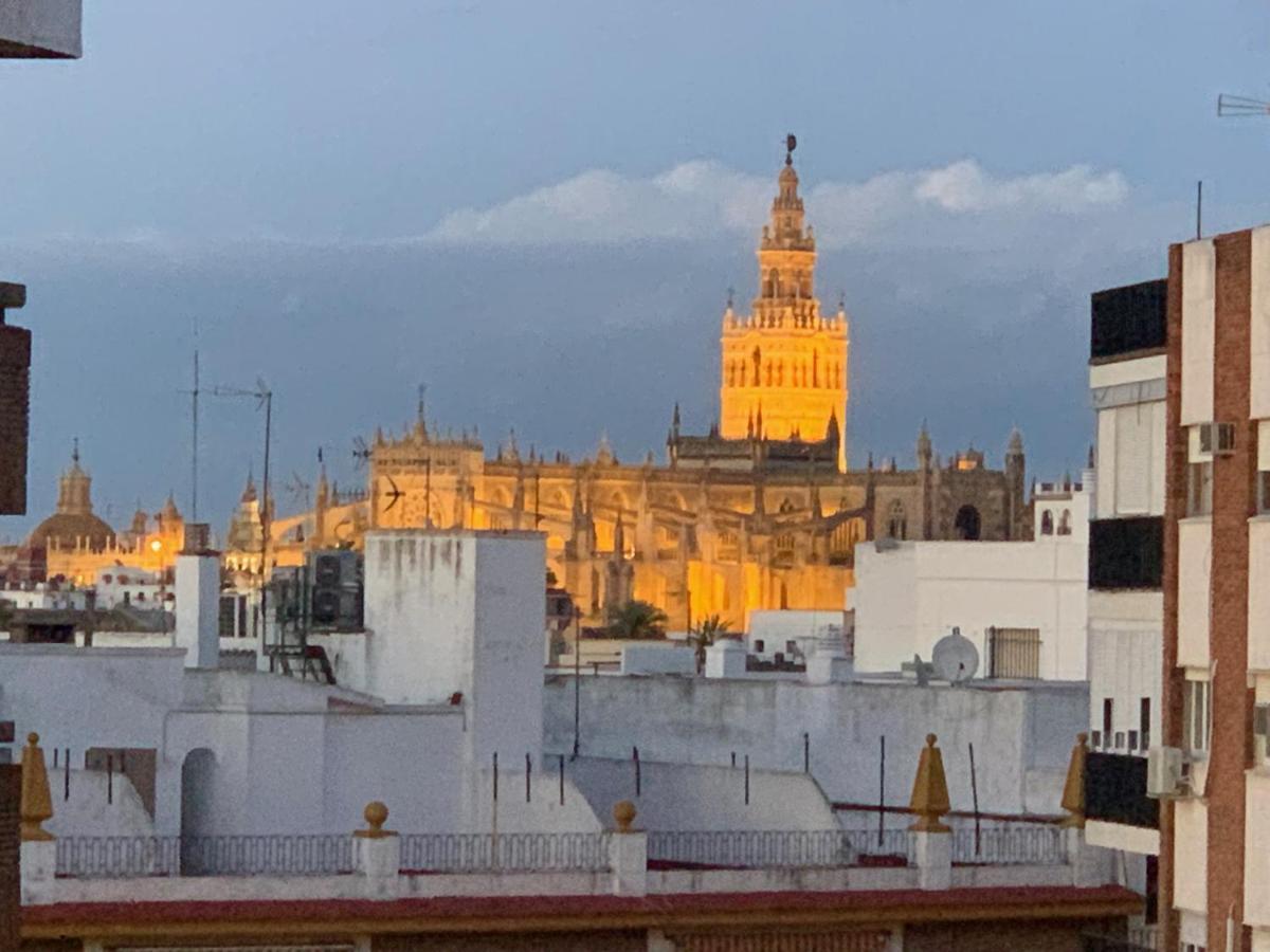 Apartamentos Rg Resitur Seville Luaran gambar