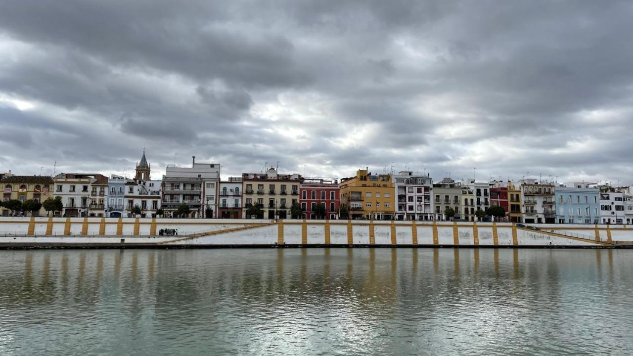 Apartamentos Rg Resitur Seville Luaran gambar
